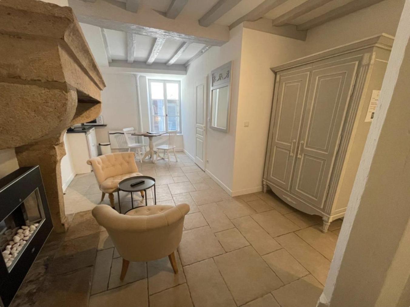 Batisse Paradis- 3 Appartements Calmes Et Elegants Au Centre Historique De Beaune 博讷 客房 照片