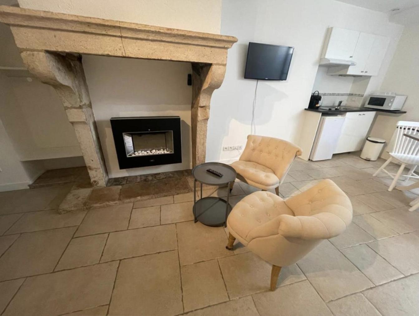 Batisse Paradis- 3 Appartements Calmes Et Elegants Au Centre Historique De Beaune 博讷 外观 照片