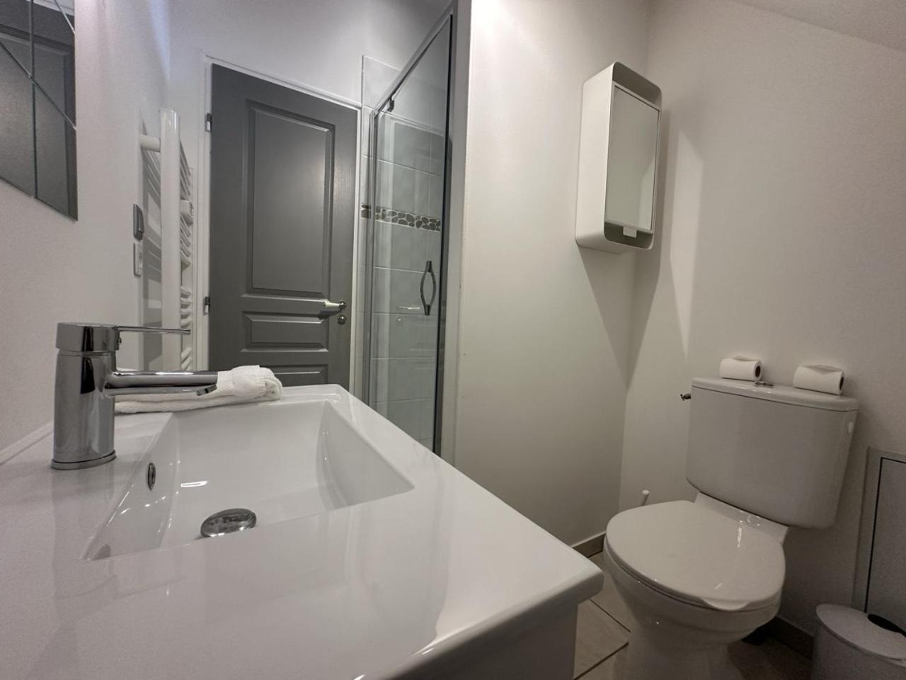 Batisse Paradis- 3 Appartements Calmes Et Elegants Au Centre Historique De Beaune 博讷 外观 照片