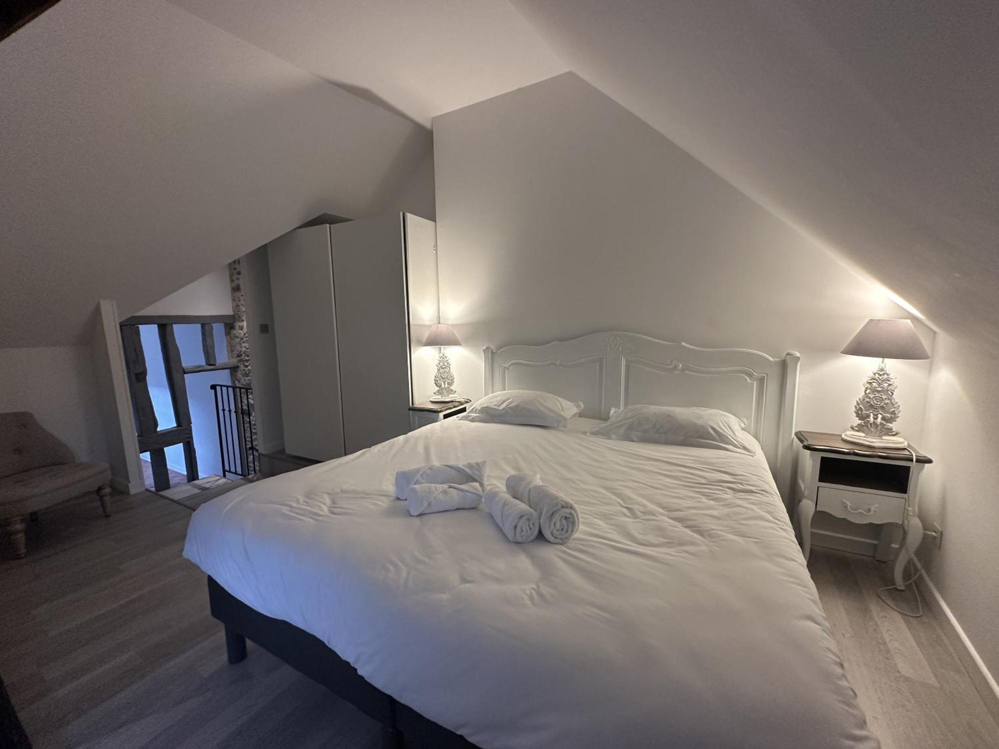 Batisse Paradis- 3 Appartements Calmes Et Elegants Au Centre Historique De Beaune 博讷 客房 照片