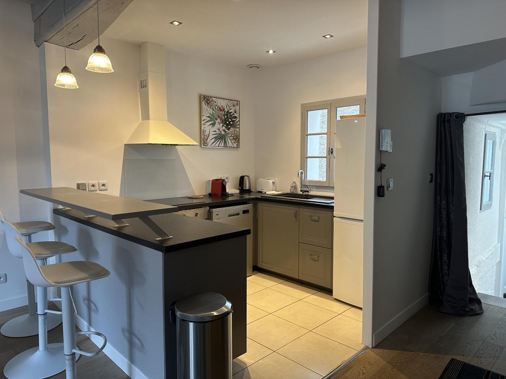 Batisse Paradis- 3 Appartements Calmes Et Elegants Au Centre Historique De Beaune 博讷 客房 照片