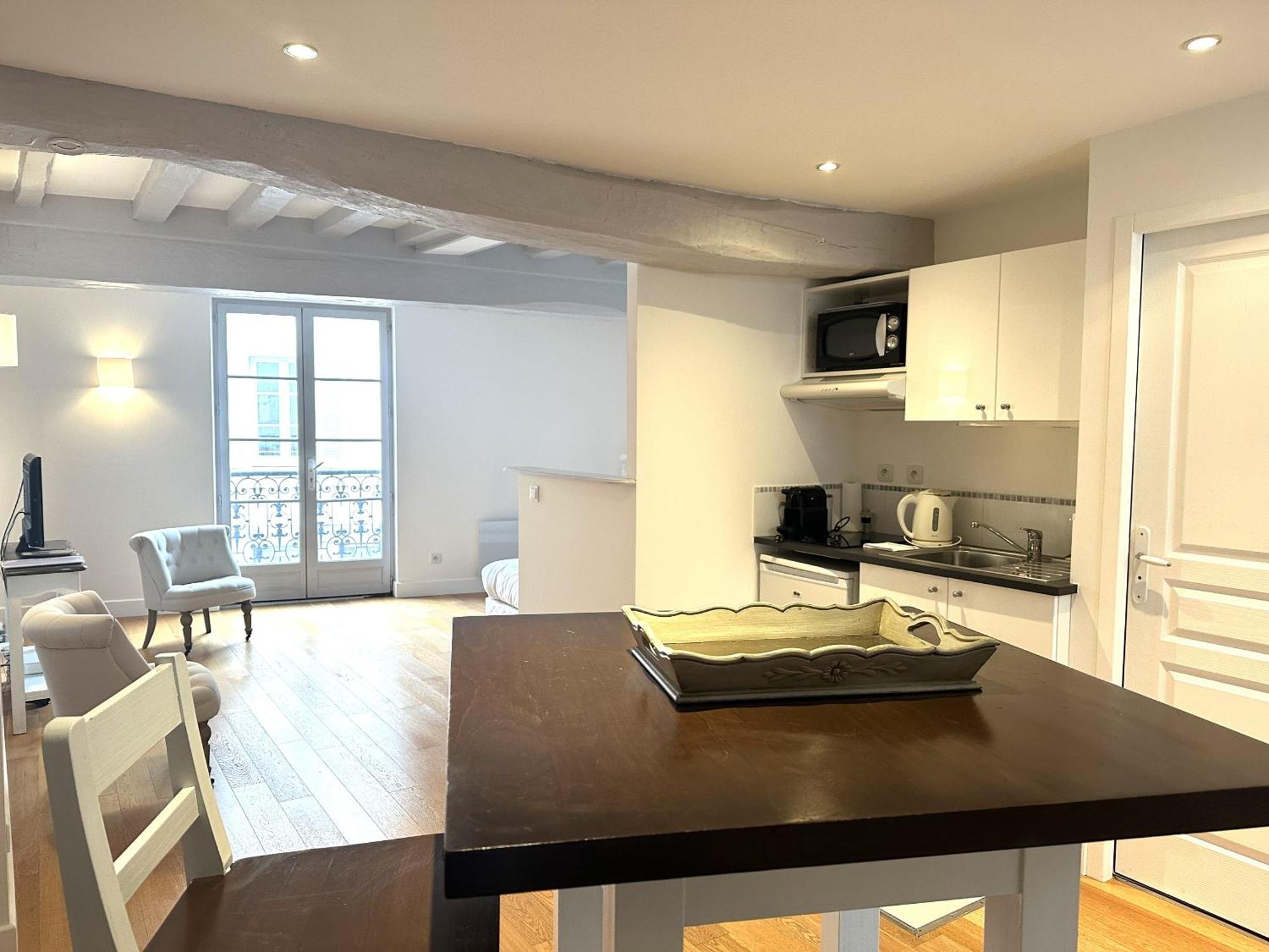 Batisse Paradis- 3 Appartements Calmes Et Elegants Au Centre Historique De Beaune 博讷 外观 照片